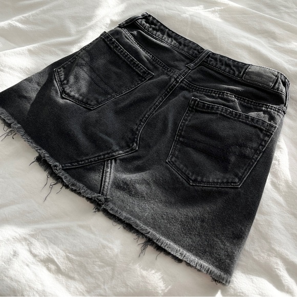American Eagle Black Denim Mini Skirt - Picture 4 of 7